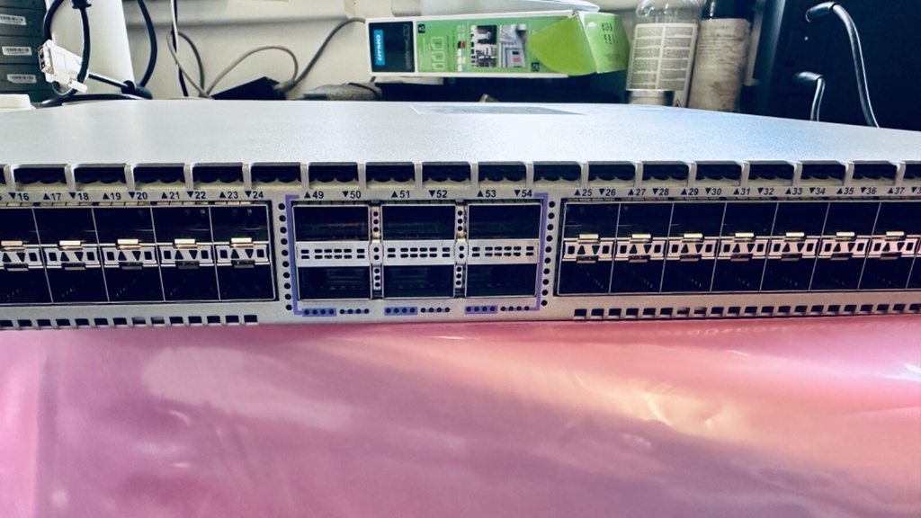 Arista DCS-7280SR-48C6-R - 2