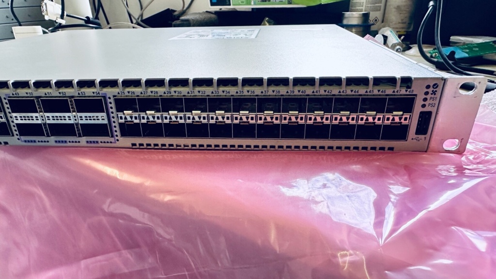 Arista DCS-7280SR-48C6-R - 3
